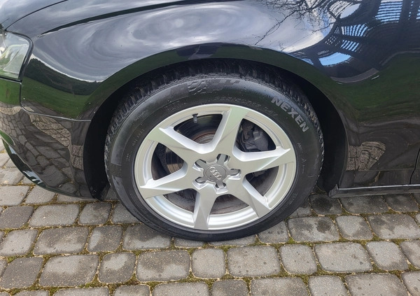 Audi A4 cena 39900 przebieg: 269870, rok produkcji 2011 z Biłgoraj małe 562